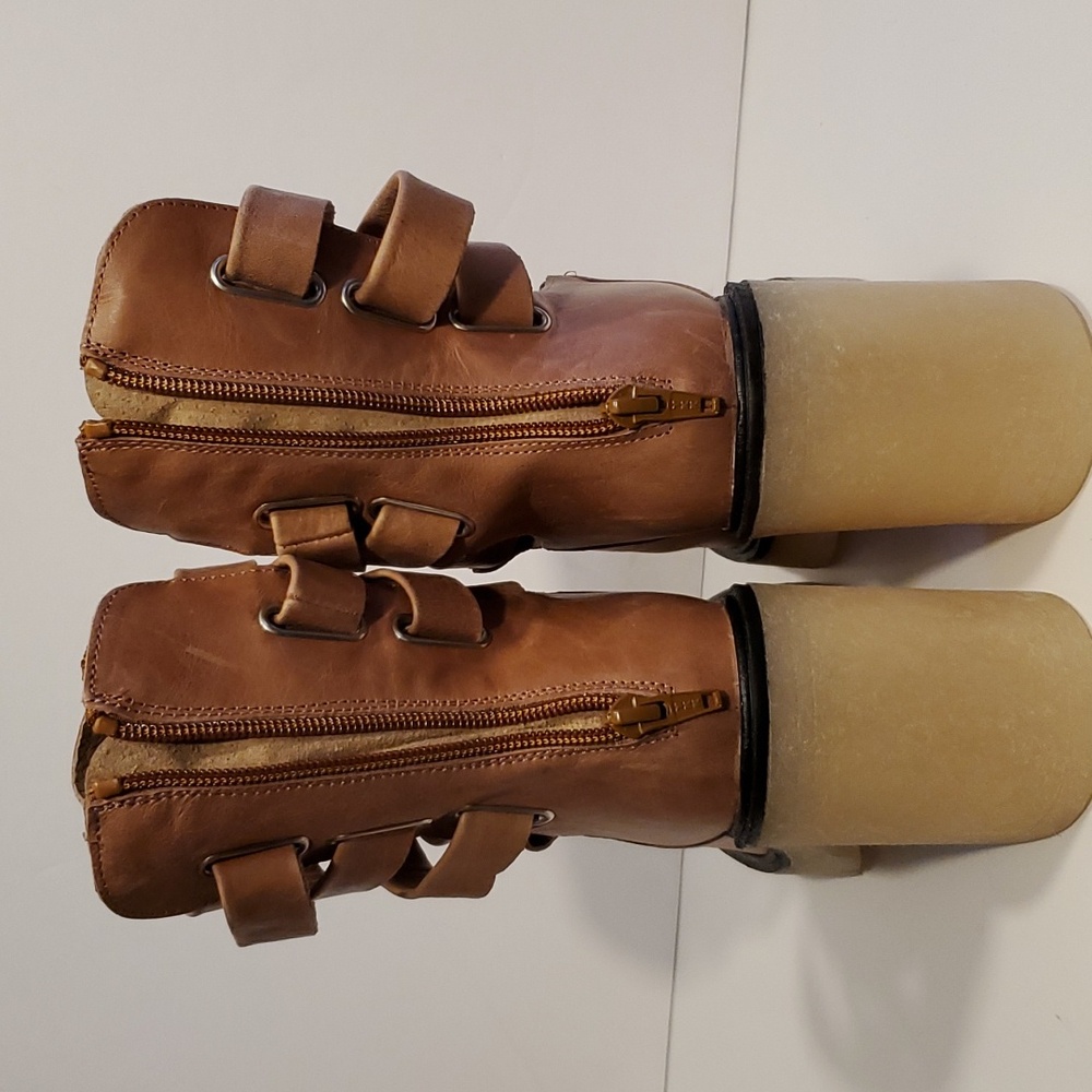 Free People Jesse Cut Out Platform Boot In Tan Size 10 NWOT'S - Picture 10 of 11